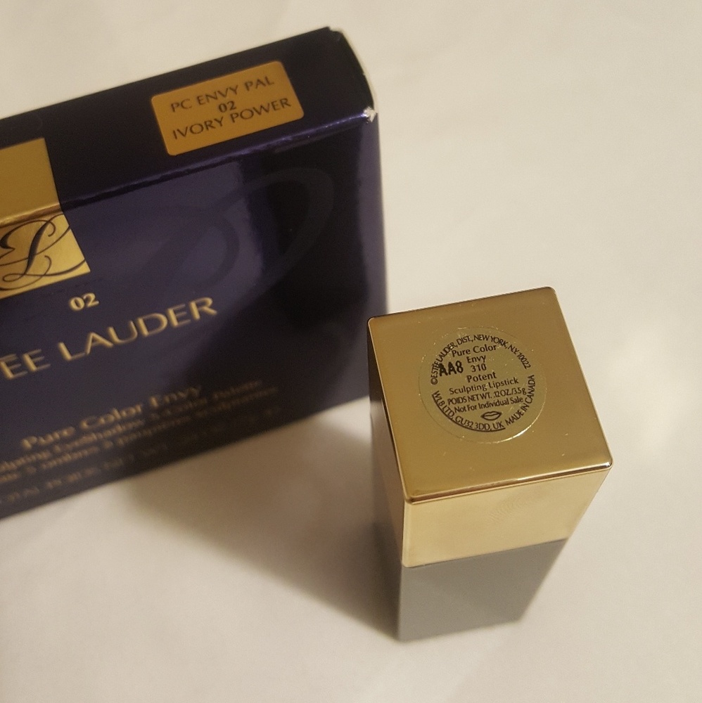 Brand New Estee Lauder Eyeshadow and Lipstick Set - Picture 2 of 5